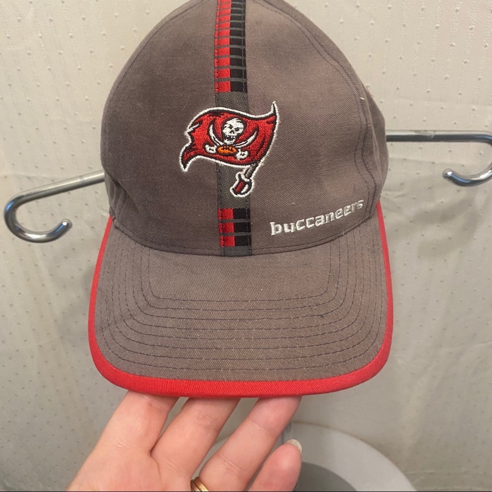VTG Tampa bay Buccaneers hat.🚨Tom Brady’s team🚨